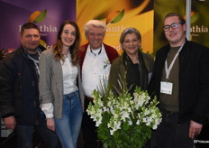 Jan van Boksel van de Bommelsewaardse, Michelle van der Ende, Jos Lommerse en Marcella Hempelman van Evanthia, en Gijsbert van Dam van Boksel Agro Service.